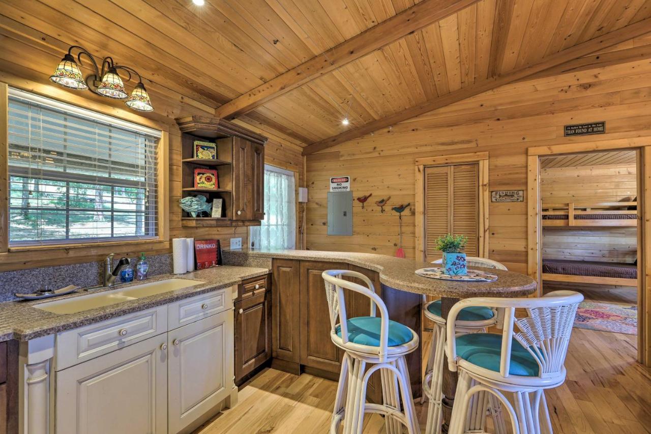 House With Dock And Slide Situated On Lake Sinclair! Sparta Εξωτερικό φωτογραφία