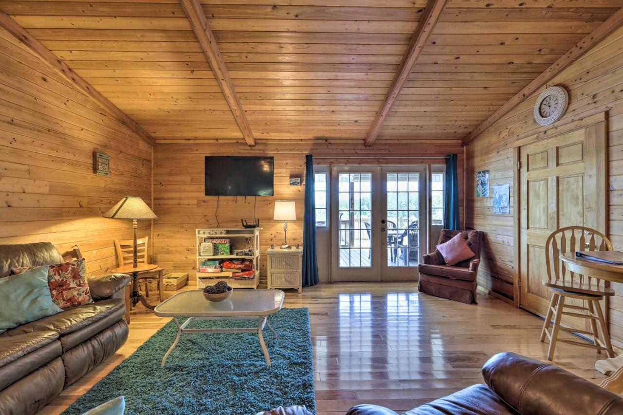 House With Dock And Slide Situated On Lake Sinclair! Sparta Εξωτερικό φωτογραφία